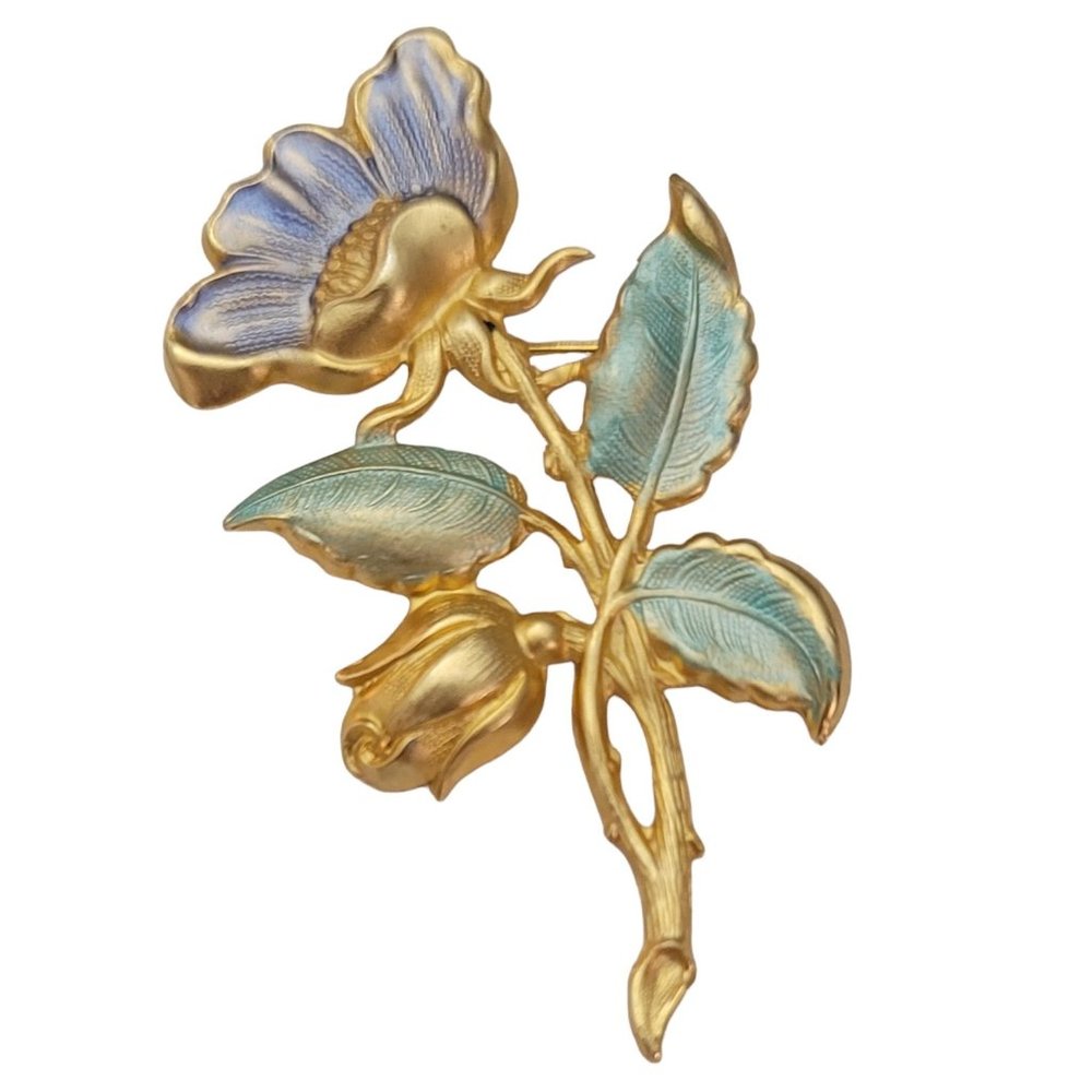 Matte Gold Tone Repousse Periwinkle Pastel Green Enamel Flower Brooch Pin E614